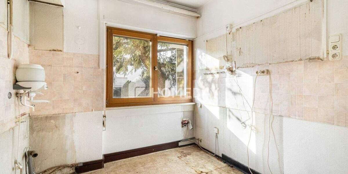 Reihenmittelhaus Frankfurt am Main Ginnheim - 8 Zimmer, 118 m&sup2;, 627.000&euro; | Angebot:25732761