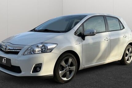 Toyota Auris 81.662 km 9.990 &euro; Frankfurt am Main 65933