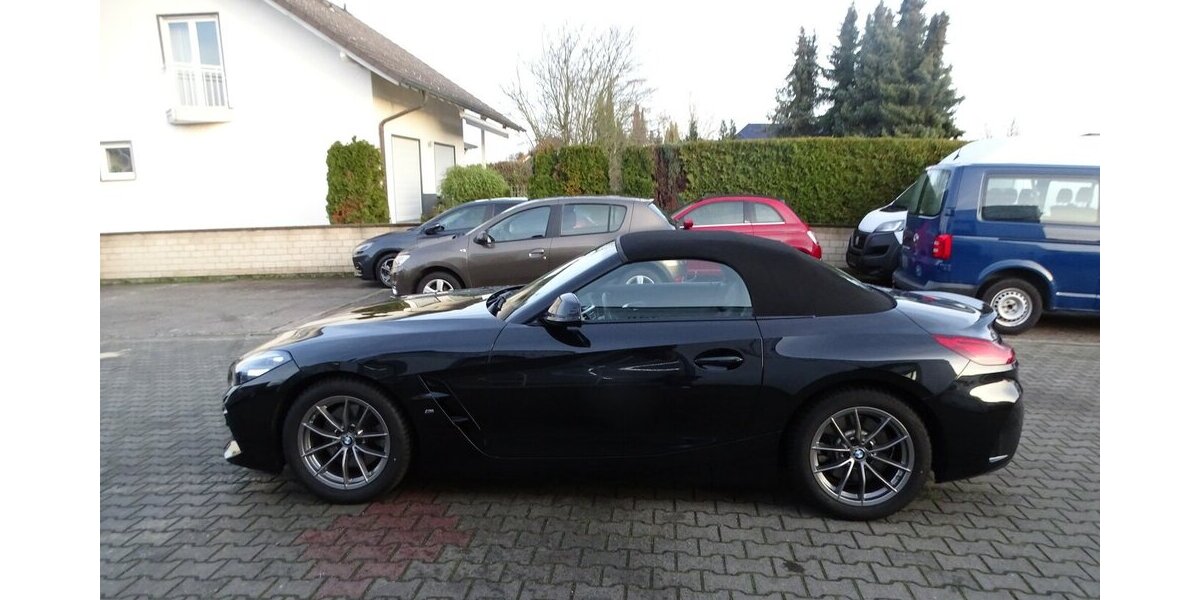 BMW Z4 sDrive 20 i M Sport Leder, LED, Navigation 60.000 km 31.890 &euro; Rodgau 63110