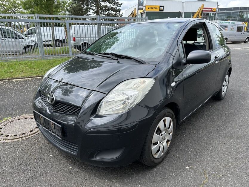 Toyota Yaris 223.287 km 1.990 € Hanau 63452