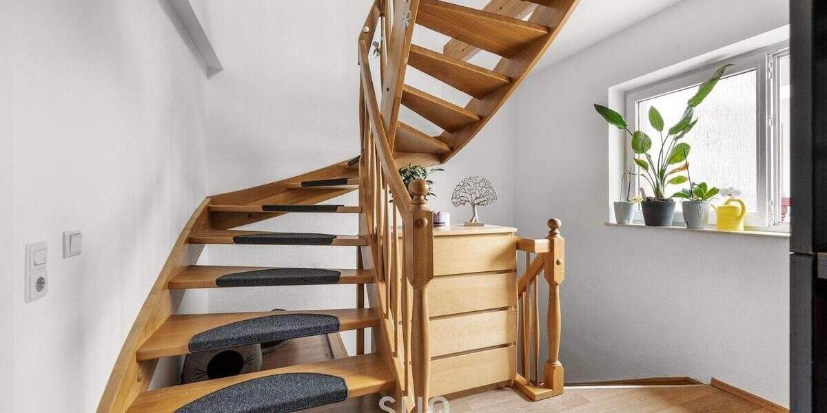 WOW! Viel Platz für die Familie - mit Innenhof, Keller & Mainnähe! 5 zimmer