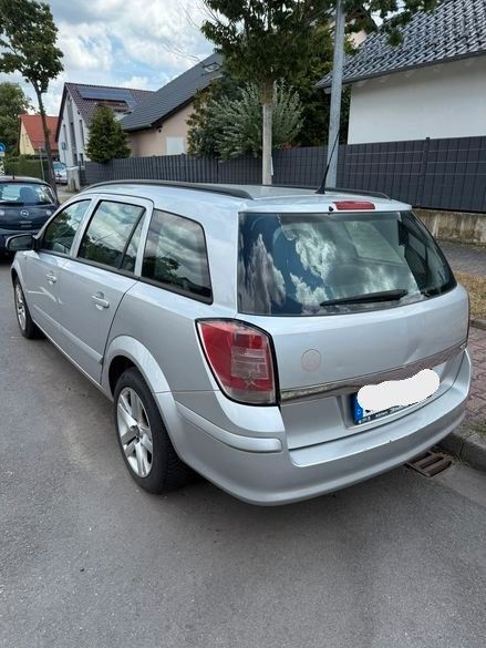 Opel Astra 272.000 km 700 € Raunheim 65479