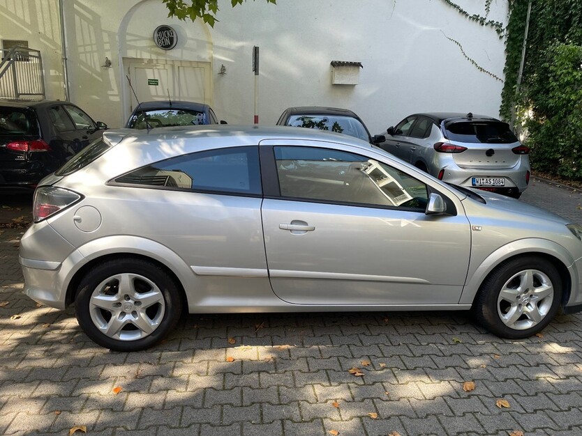 Opel Astra 152.000 km 3.000 € Darmstadt 64283