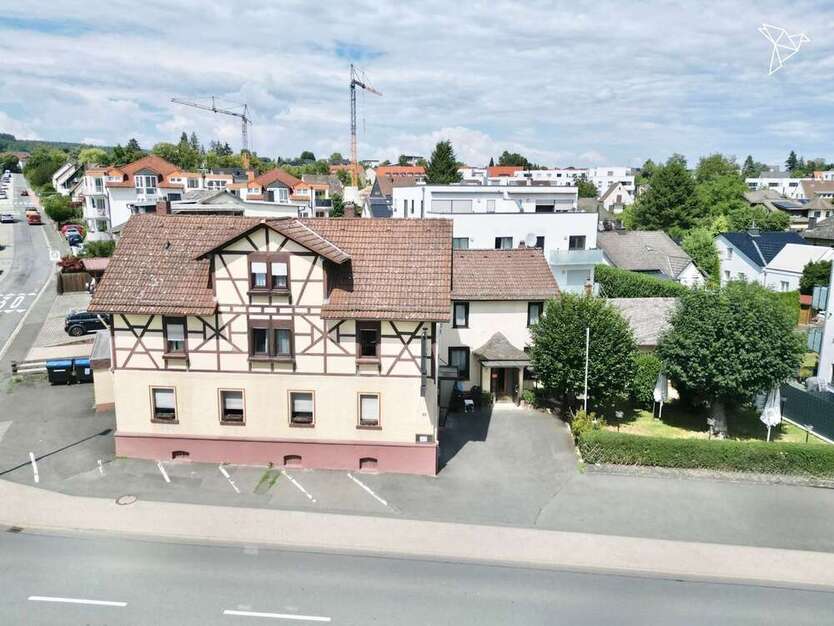 Haus zum Kaufen in Usingen 749.000 € 320 m²