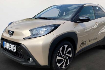 Toyota Aygo (X) 2.600 km 17.390 € Darmstadt 64293