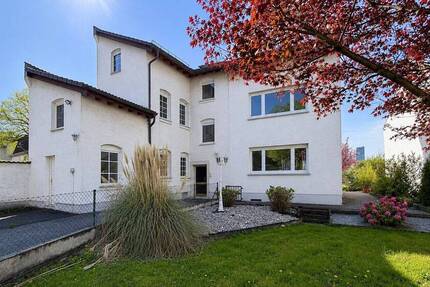Haus Frankfurt am Main Fechenheim - 8 Zimmer, 226 m&sup2;, 890.000&euro; | Angebot:26804073
