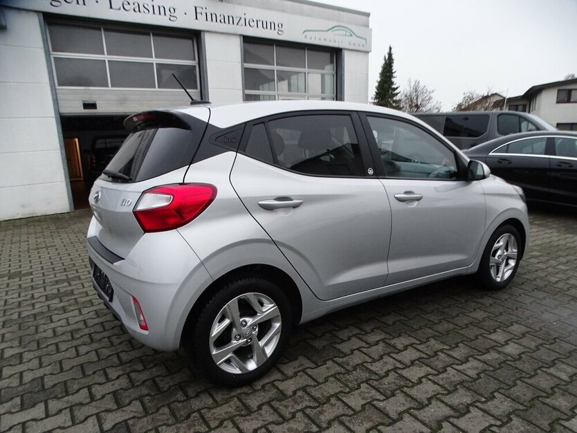 Hyundai i10 1,0l Edition 30 Klima, Spurhalteassistent, App 35.424 km 11.790 € Rodgau 63110
