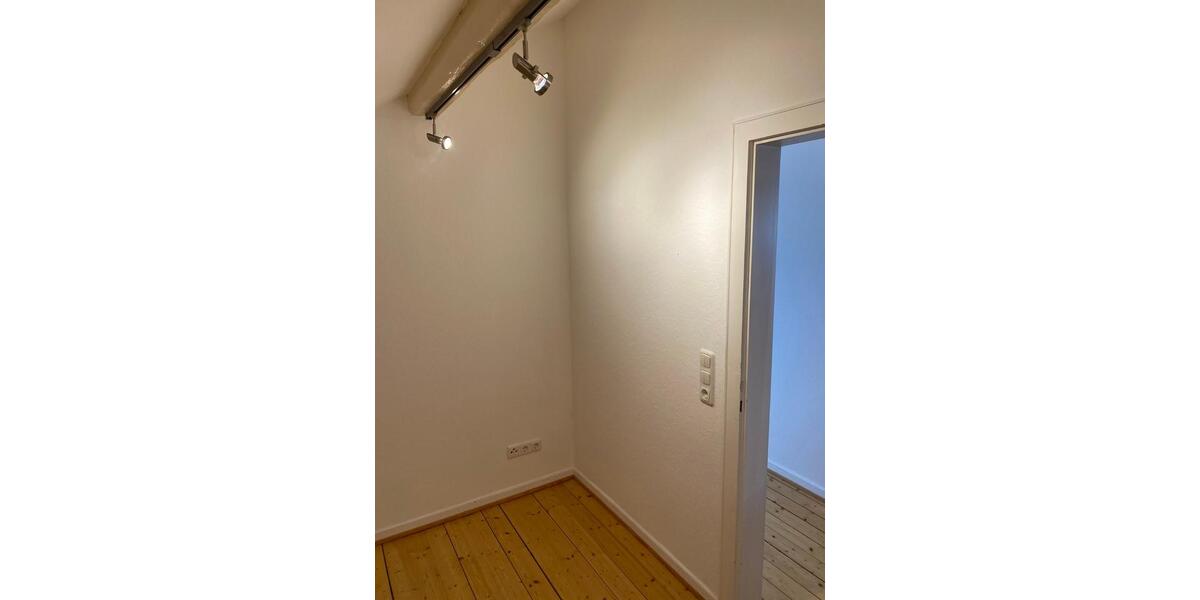 WG-Zimmer in einer 3 Zimmer Wohnung zu vermieten Zimmer 1+3 2 zimmer