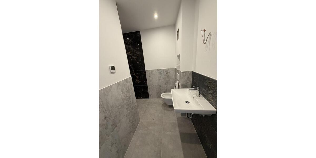 NEUBAU Doppelhaushälfte – Optimal für Arbeiten & Wohnen unter einem Dach (Erstbezug) 7 zimmer