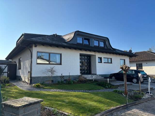 Haus zum Kaufen in Hainburg 650.000 € 168 m²