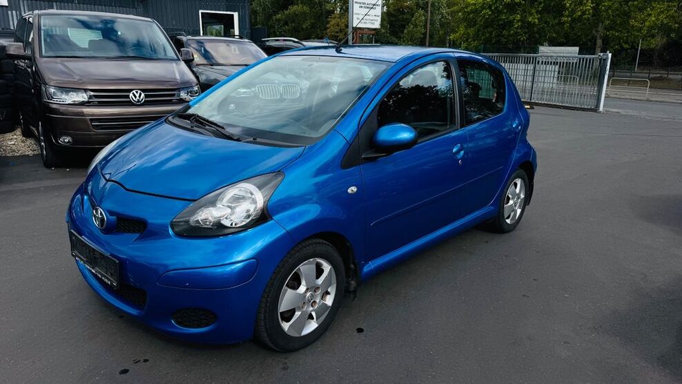 Toyota Aygo (X) 187.000 km 2.999 € Frankfurt am Main 60486