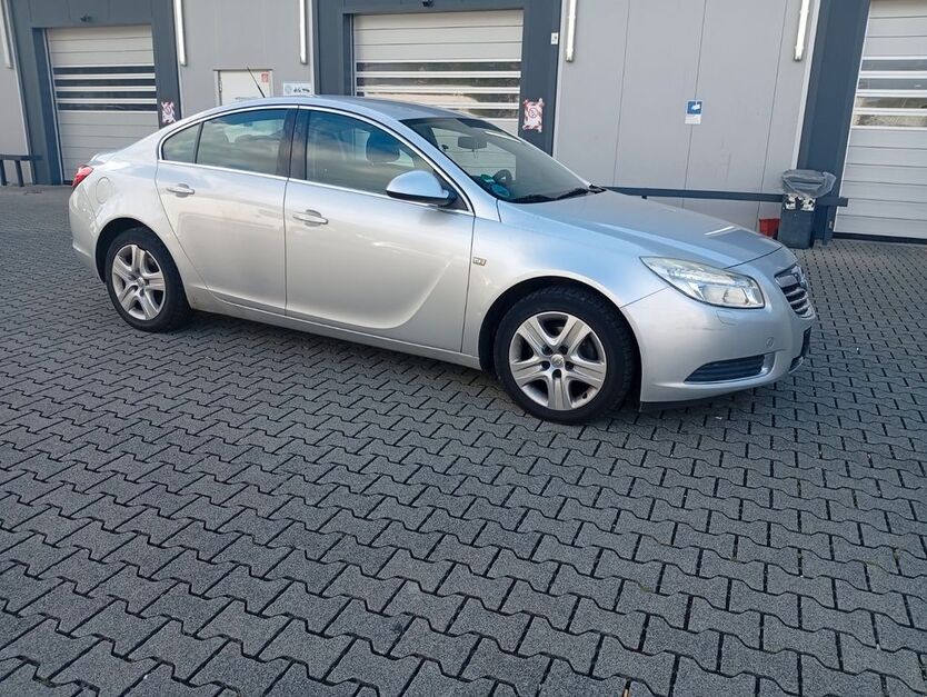 Opel Insignia 203.500 km 2.499 € Hanau 63452