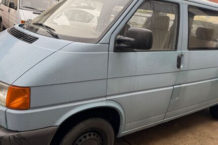 VW T4 Caravelle 315.600 km 5.950 &euro; Neu-Anspach 61267