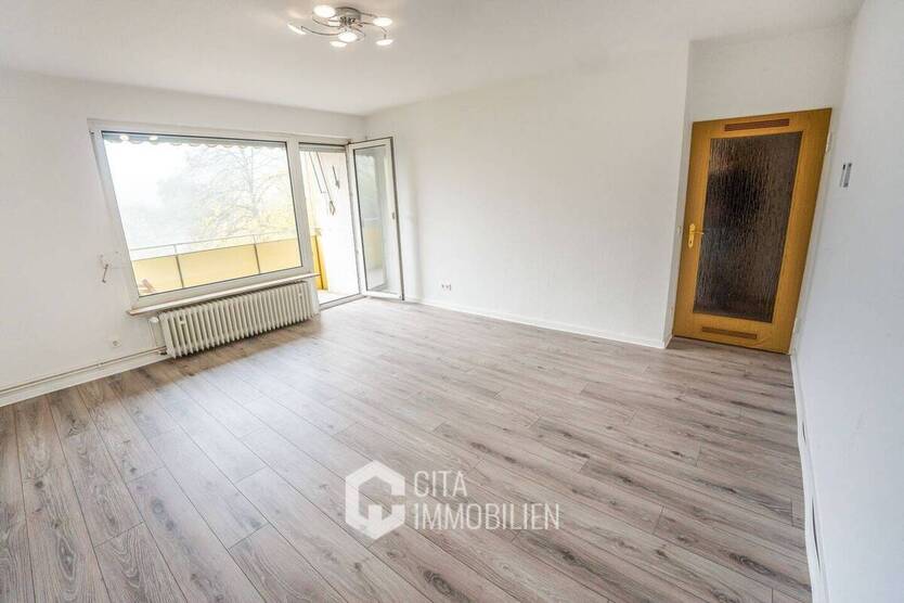 Renovierte 3-Zi.-Wohnung in Frankfurt-Niederrad- modern, hell, mit Balkon und EBK 3 zimmer