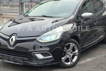 Renault Clio 120.658 km 8.950 € Frankfurt am Main 65933