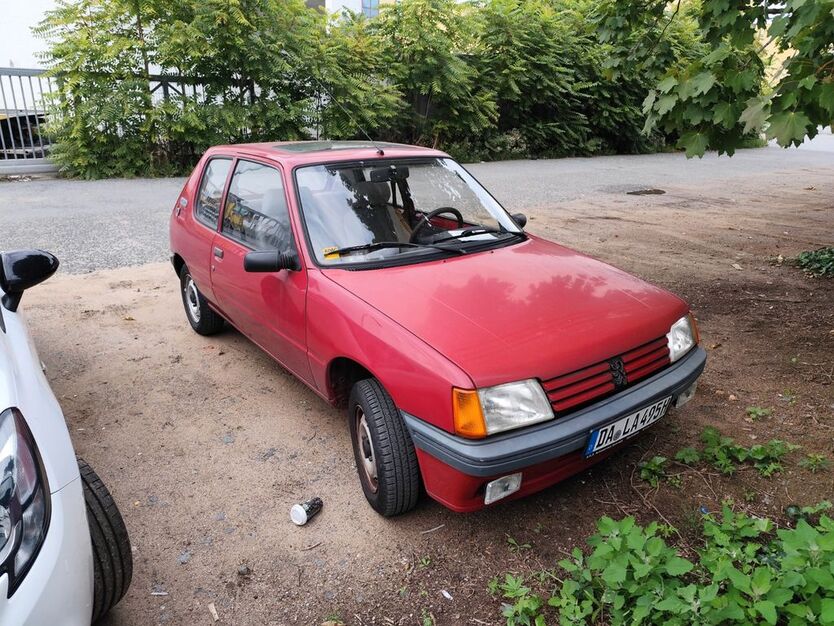 Peugeot 205 213.000 km 1.250 € Darmstadt 64295