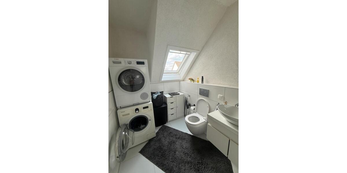 Dachgeschoßwohnung Offenbach am Main - 4 Zimmer, 94 m&sup2;, 400.000&euro; | Angebot:26781202
