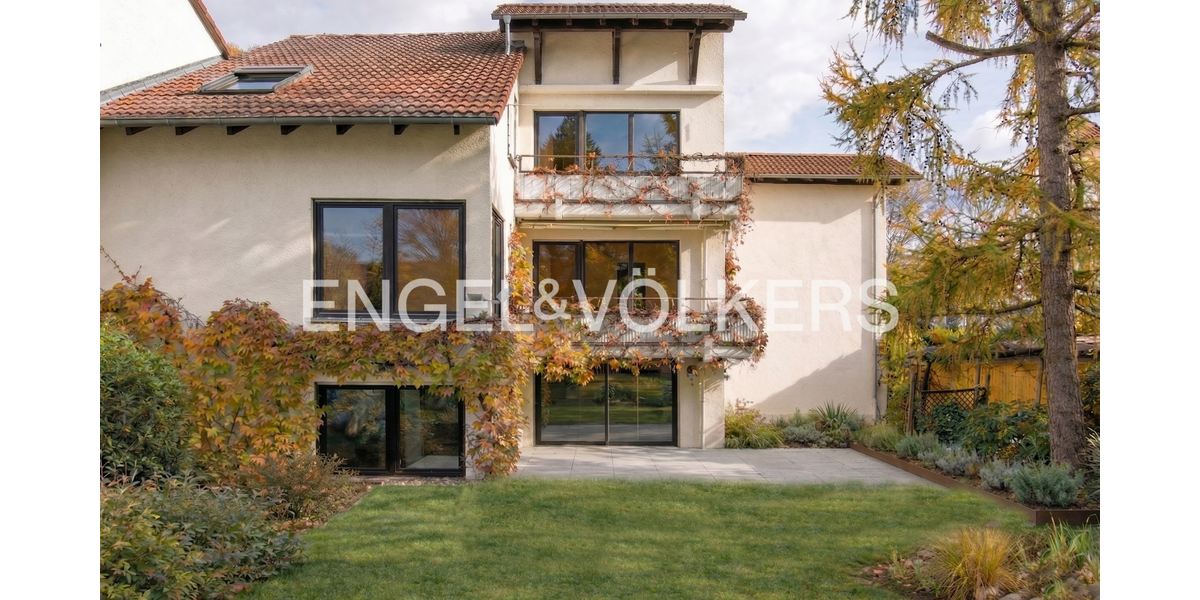 Einfamilienhaus Königstein im Taunus - 8 Zimmer, 253 m&sup2;, 990.000&euro; | Angebot:26143363