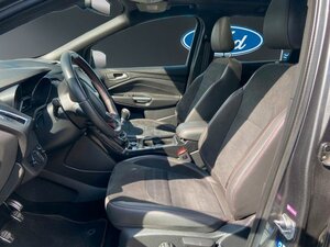 Ford Kuga 1.5 ST-Line*WinterP*DesignP4*Pano* 86.000 km 16.490 &euro; Nidderau 61130