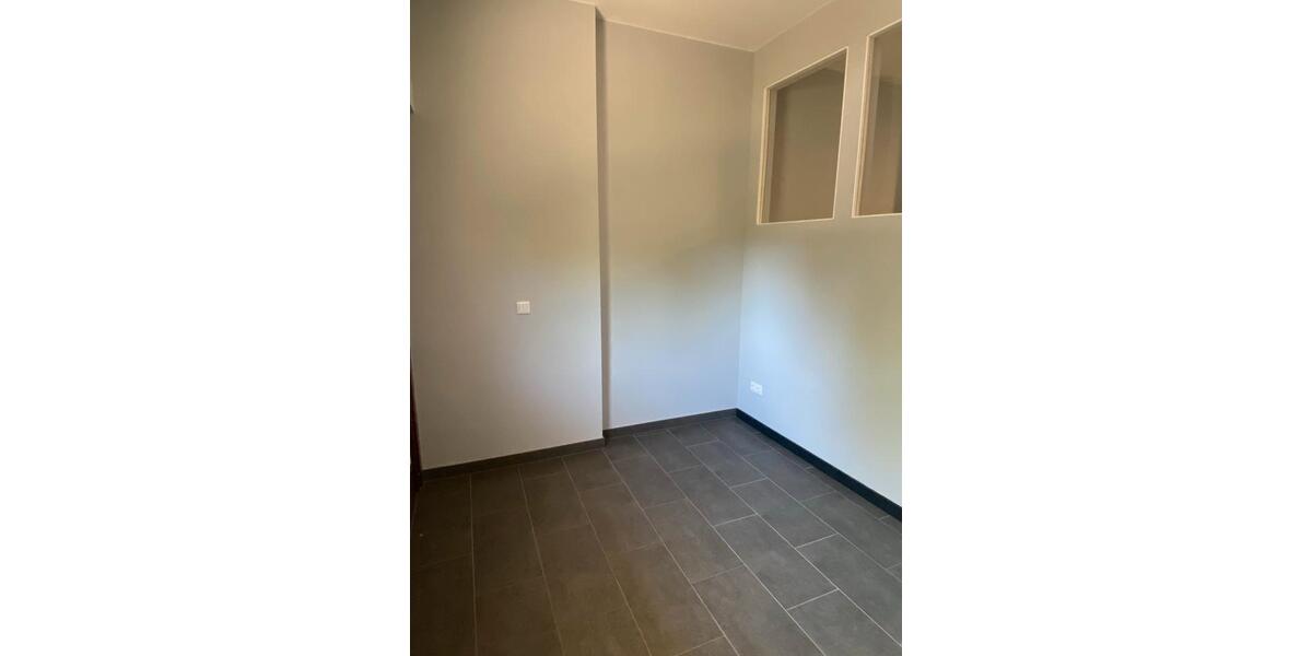 Gewerbefläche als BüroKosmetikstudioPraxis zimmer