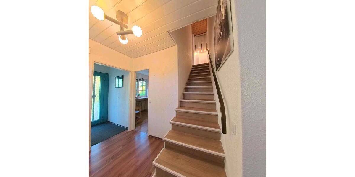 Reihenhaus Dreieich - 5.5 Zimmer, 106 m&sup2;, 2.750&euro; | Angebot:26594365