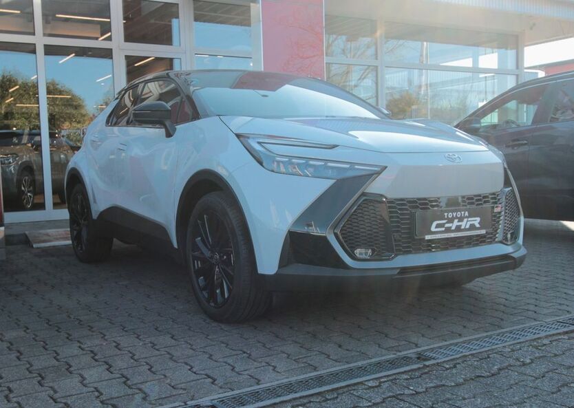 Toyota C-HR 8.100 km 43.900 € Nidderau 61130