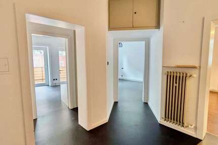 Wohnung zum Mieten in Frankfurt am Main 1.675 € 87 m² 4 zimmer