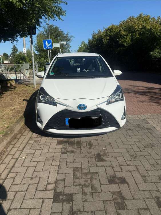 Toyota Yaris 71.800 km 13.500 € Offenbach Bieber 63073