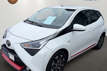 Toyota Aygo (X) 19.601 km 12.490 &euro; Hanau 63450