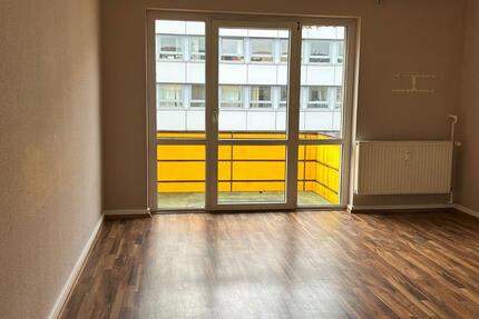 Provisionsfrei 3-Zimmer-Wohnung (Frankfurt). Toplage! 3 zimmer