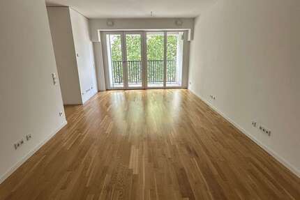 Wohnung Frankfurt am Main Ostend - 4 Zimmer, 112 m&sup2;, 2.285&euro; | Angebot:26999514