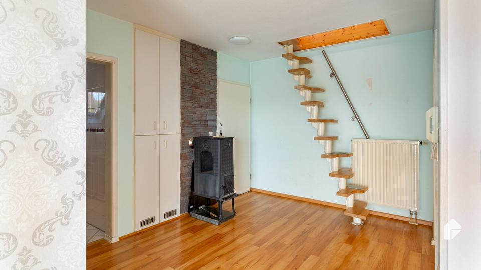 DAXBERG Lichtdurchflutete Wohnung über zwei Etagen mit EBK und Balkon zimmer