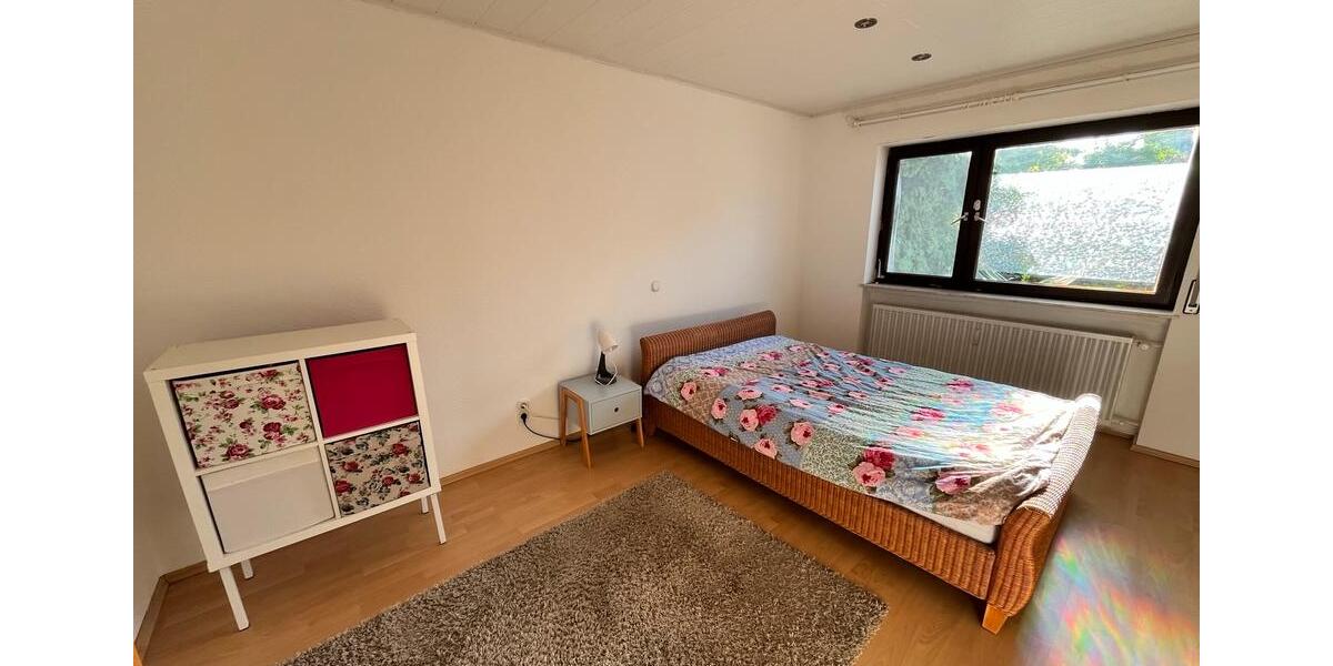 Bungalow Niddatal - 9 Zimmer, 292 m&sup2;, 649.000&euro; | Angebot:27242860