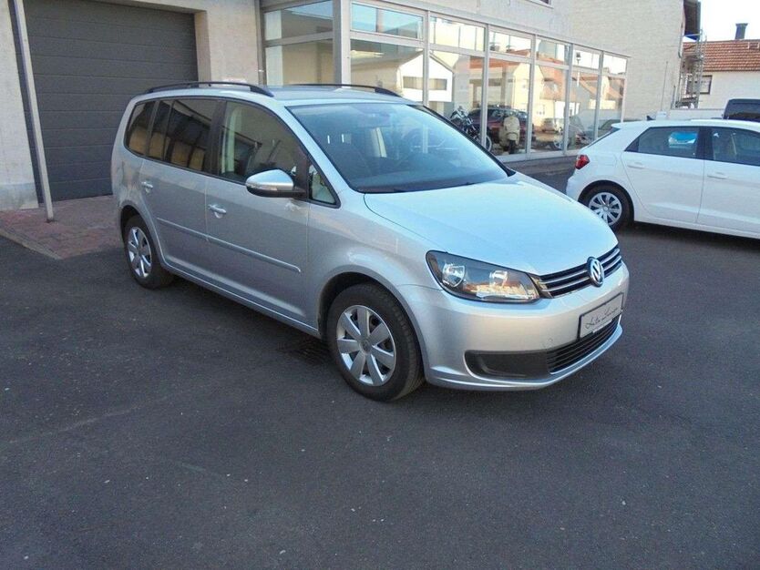 VW Touran 96.000 km 10.490 € Stockstadt 63811