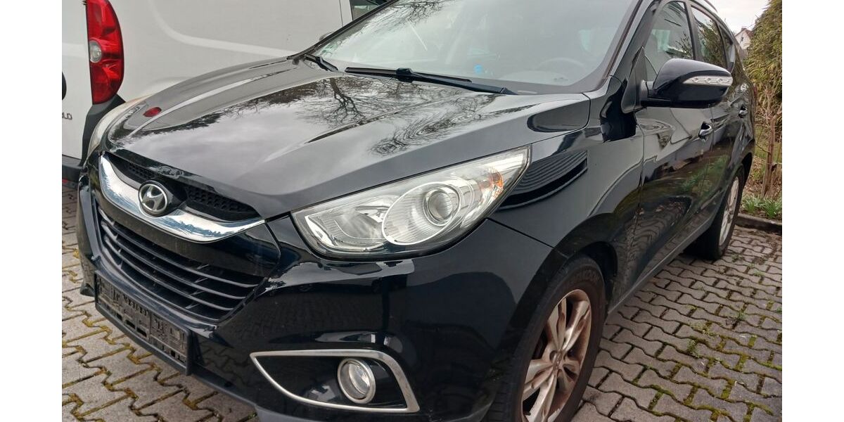 Hyundai ix35 150.200 km 6.900 &euro; Rüsselsheim 65428