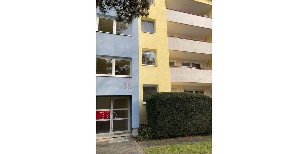 Für eine modernisierte Familienwohnung suchen wir neue Mieter! 4 zimmer