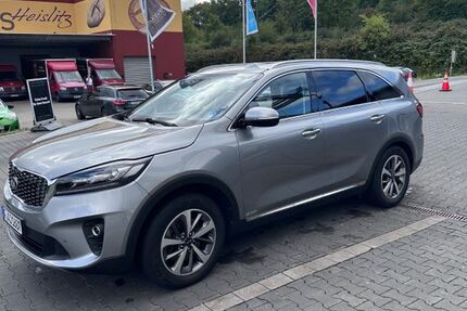 Kia Sorento 77.500 km 28.500 € Frankfurt 65931