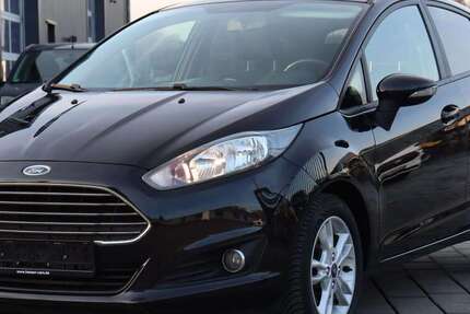 Ford Fiesta 126.656 km 4.750 &euro; Flörsheim am Main 65439