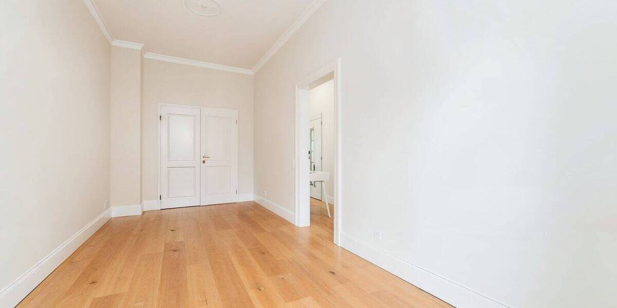 Schöne 3-Zimmer-Altbau-Wohnung mit Balkon in sehr guter Nordendlage 3 zimmer