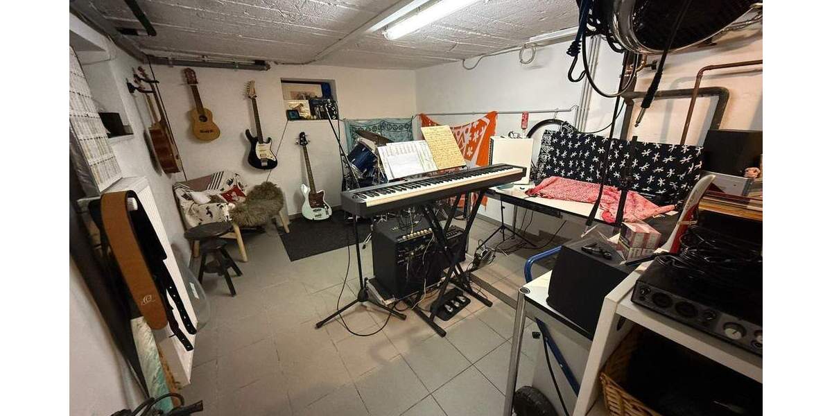 Einfamilienhaus Bad Homburg Dornholzhausen - 6 Zimmer, 132 m&sup2;, 1.020.000&euro; | Angebot:25662403