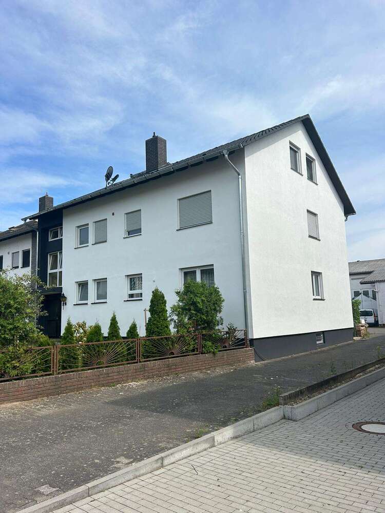 Haus zum Kaufen in Rüsselsheim 995.000 € 320 m²