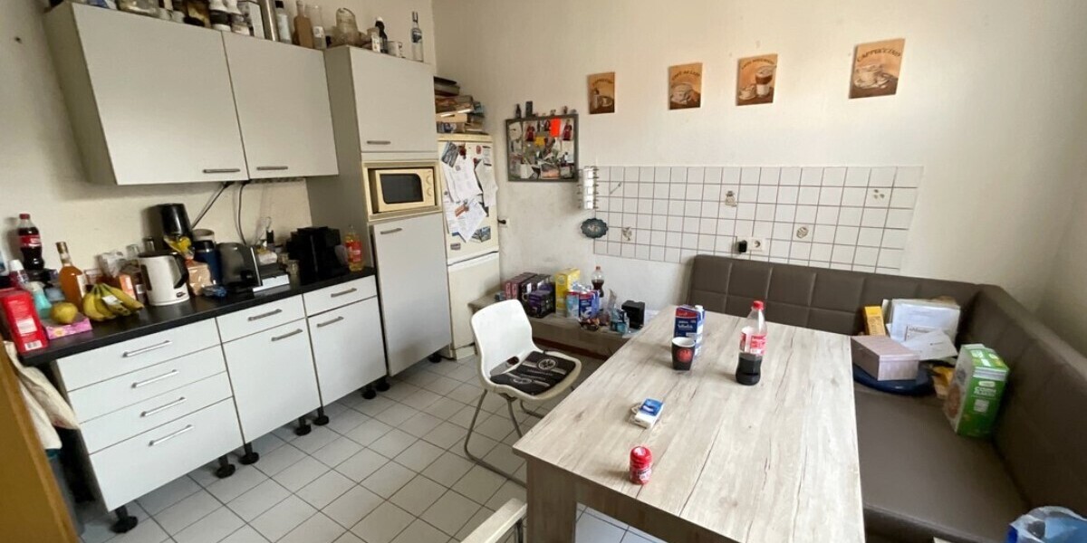 Frankfurt-Zeilsheim: Erbpacht- vermietetes DHH mit 2 Einheiten als Kapitalanlage - Doppelhaushälfte Frankfurt am Main Sindlingen | Angebot:27317034