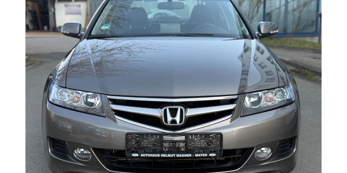 Honda Accord 194.000 km 5.490 &euro; Eschborn 65760