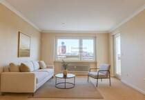 Top!! 2-Zimmer-Wohnung mit Stellplatz, Einbauküche und Loggia