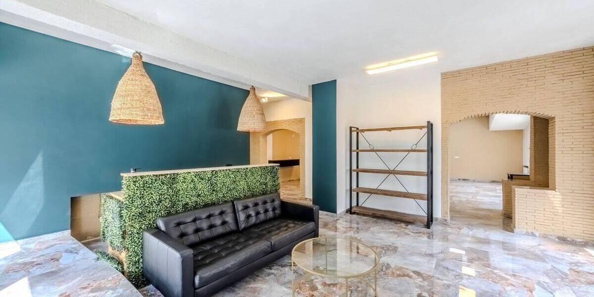 Langfristige Investitionschance in Sachsenhausen! Wohn- und Geschäftshaus in zentraler Lage 2 zimmer