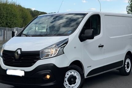 Renault Trafic 84.000 km 11.999 &euro; Limeshain 63674