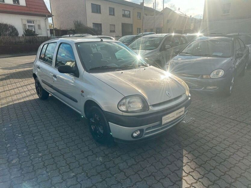 Renault Clio 97.900 km 1.799 € Mühlheim am Main 63165