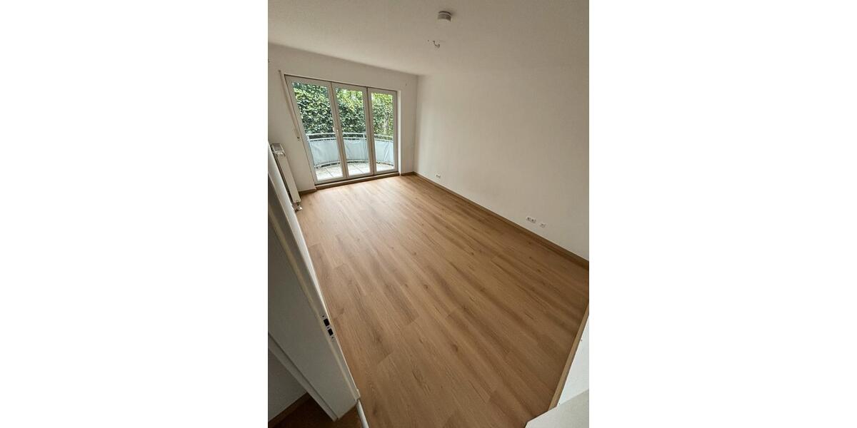 Hochparterre Hanau Großauheim - 3 Zimmer, 90 m&sup2;, 1.615&euro; | Angebot:26663185