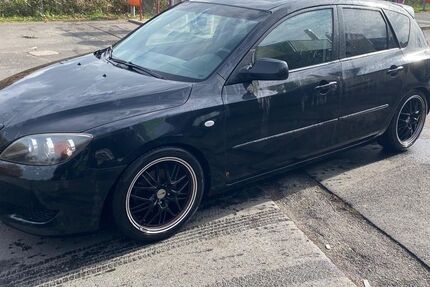 Mazda 3 135.000 km 2.400 &euro; Offenbach am Main 63075