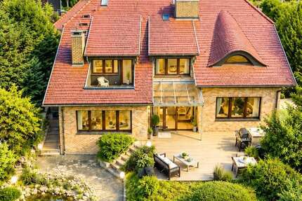 Haus Karben / Klein-Karben Karben - 7 Zimmer, 205 m&sup2;, 1.450.000&euro; | Angebot:26984054